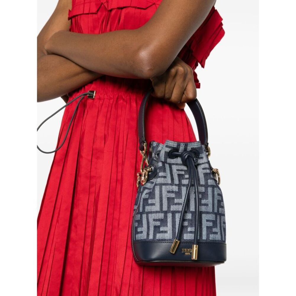 Fendi Women Mon Tresor Mini Bucket Bag - Picture 2 of 5